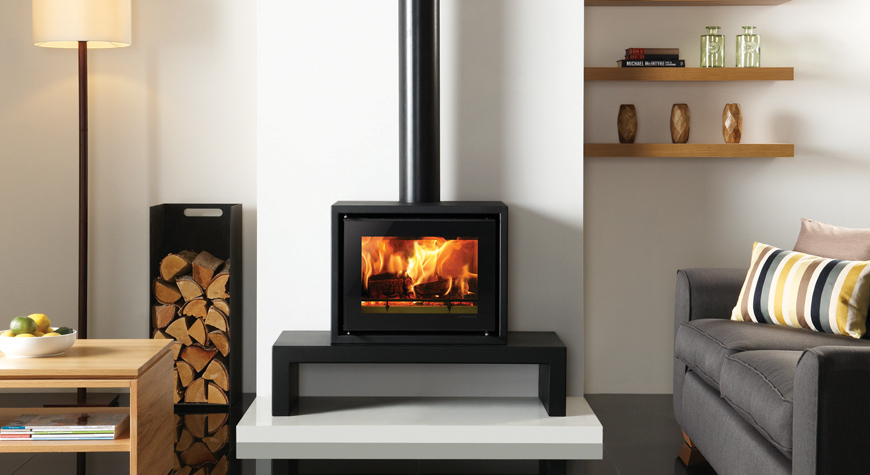 Poêle à bois Stovax Studio 500 sur Banc 100 Bas